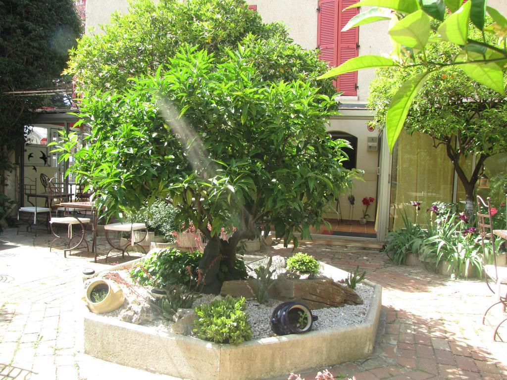 Les Orangers Hotel